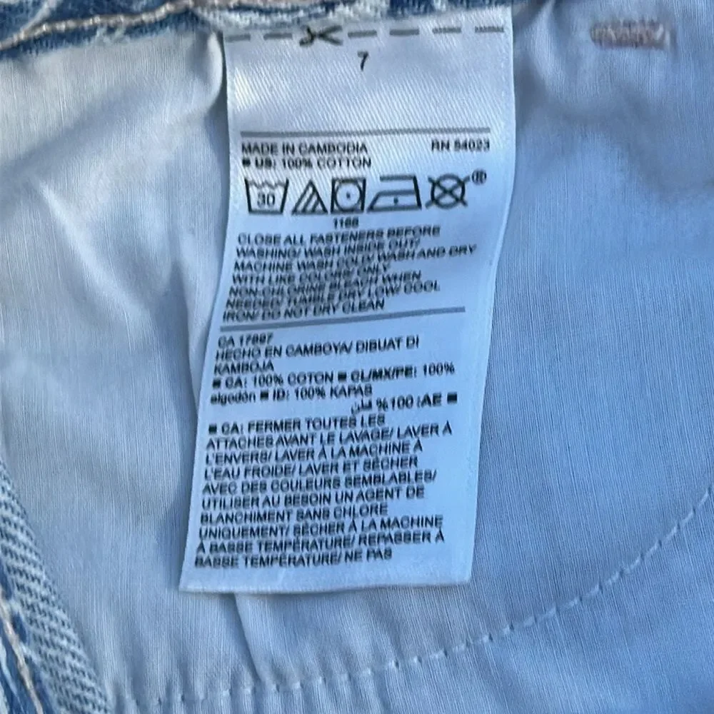 Girls Old Navy Cutoff Shorts 7 – White Denim with Pineapple Design